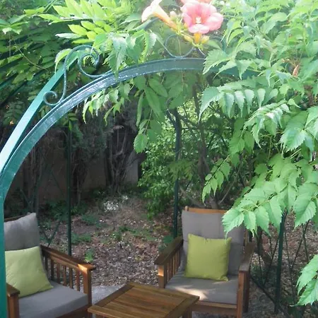 Bed & Breakfast Mira Ceti Yurt *