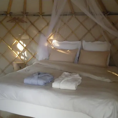 Bed & Breakfast Mira Ceti Yurt *