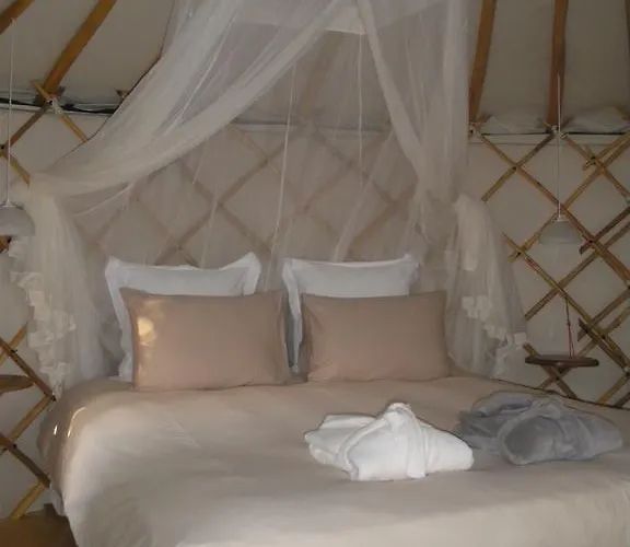 Bed & Breakfast Mira Ceti Yurt *